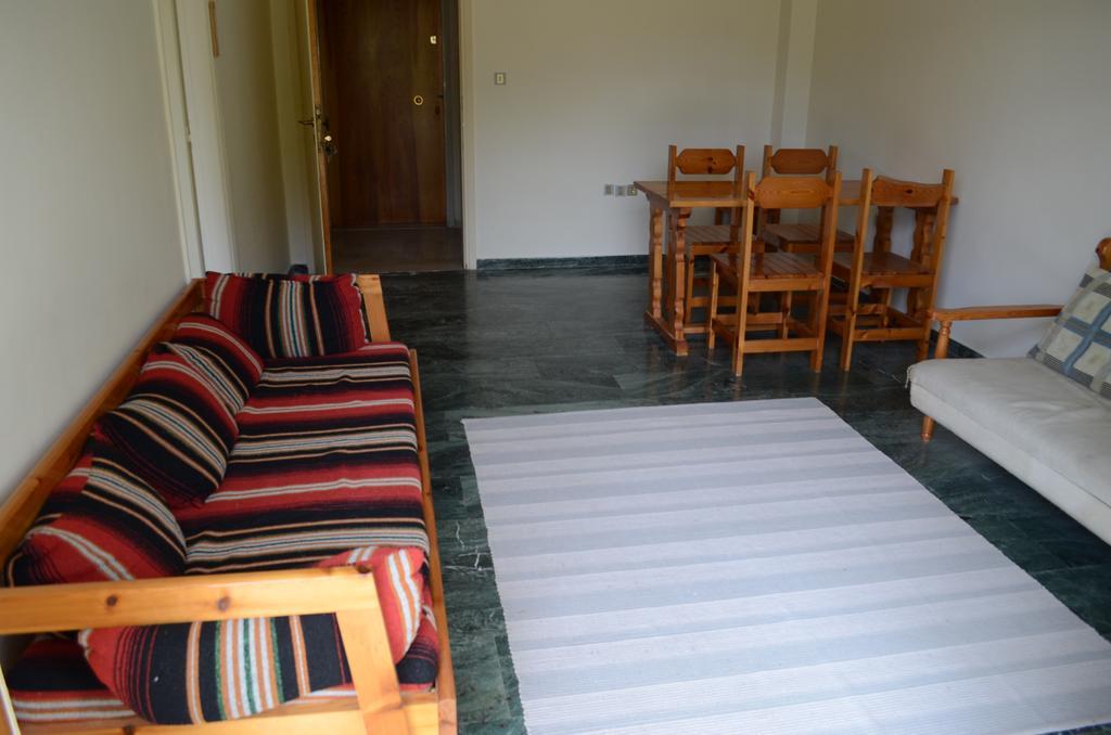 Kineta Apartments Extérieur photo