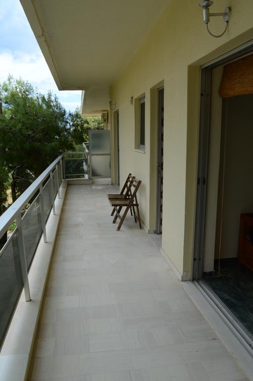 Kineta Apartments Extérieur photo
