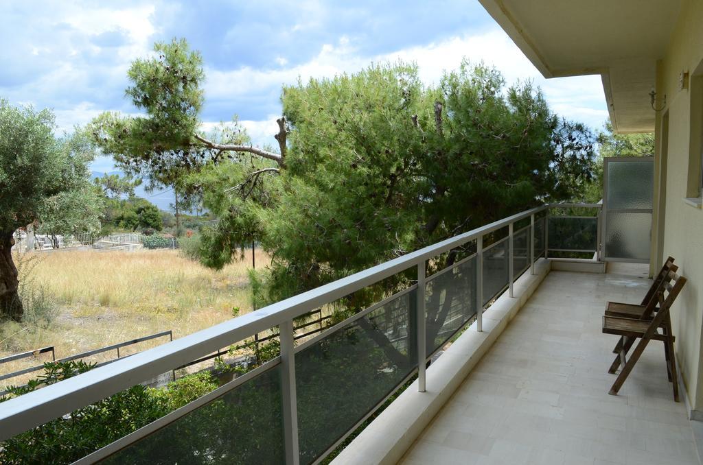Kineta Apartments Extérieur photo